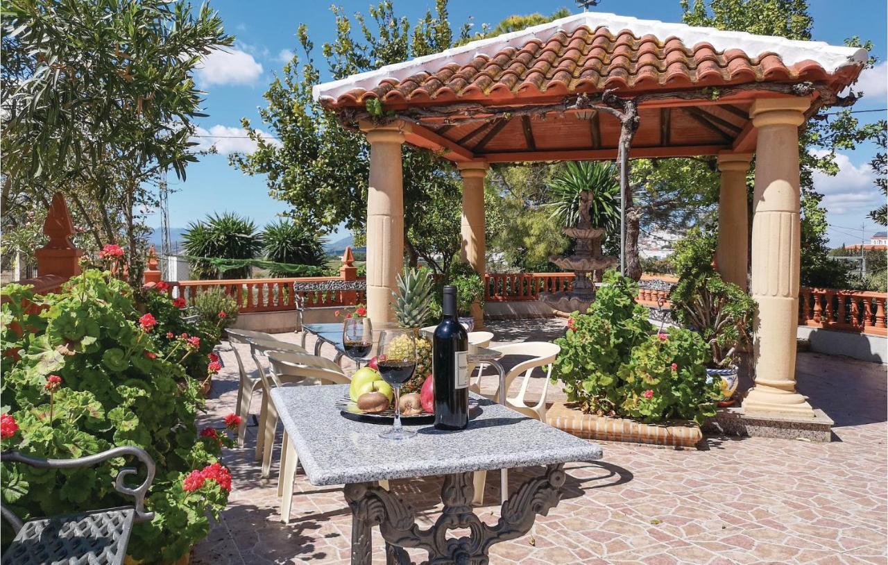 Nice home in Olvera with 8 Bedrooms, WiFi&Outdoor swimming pool Buitenkant foto