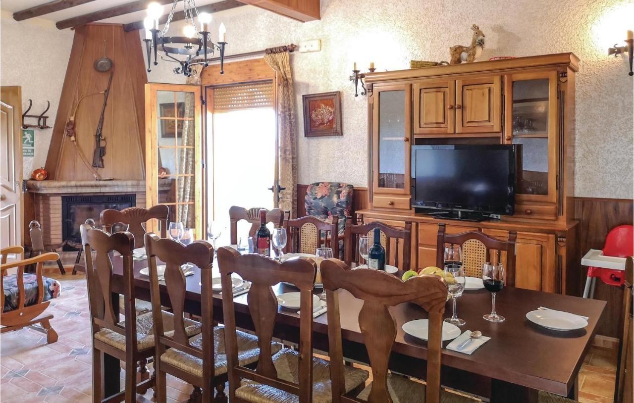 Nice home in Olvera with 8 Bedrooms, WiFi&Outdoor swimming pool Buitenkant foto