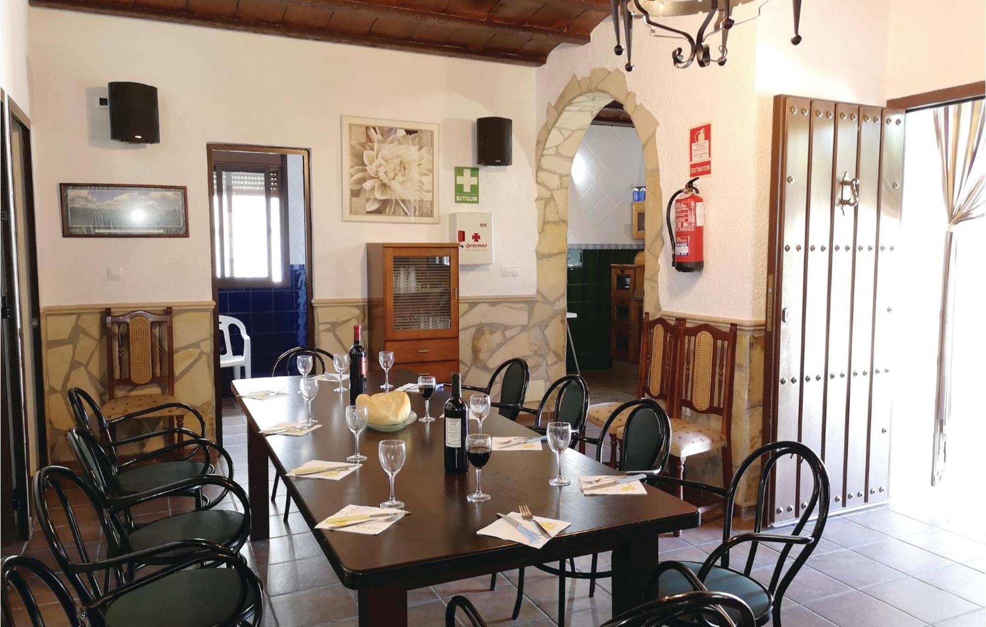 Nice home in Olvera with 8 Bedrooms, WiFi&Outdoor swimming pool Buitenkant foto